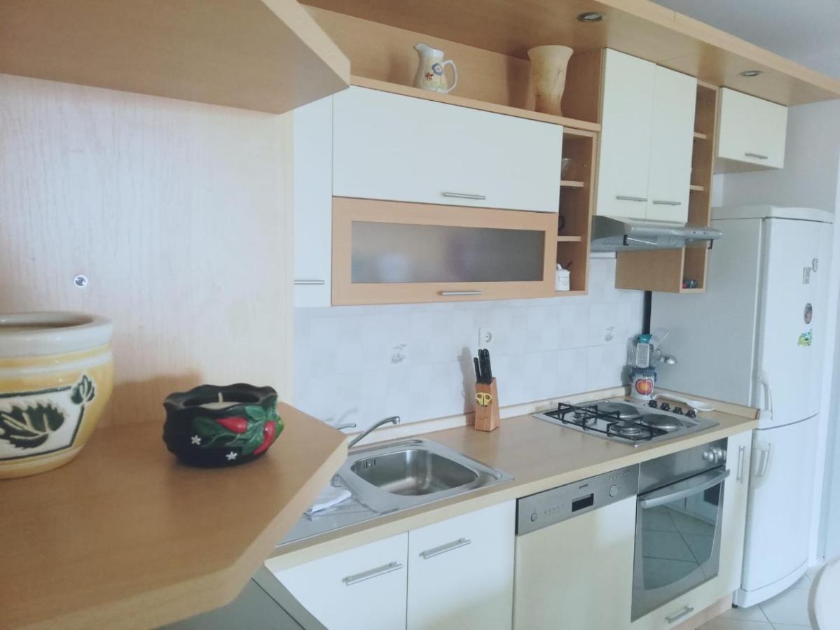 Apartment Mia - Spacious Apartment On 85 M2 With Beautiful Sea View Traù Esterno foto