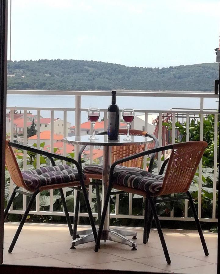 Apartment Mia - Spacious Apartment On 85 M2 With Beautiful Sea View Traù Esterno foto