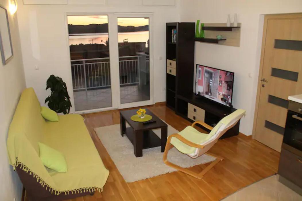 Apartment Mia - Spacious Apartment On 85 M2 With Beautiful Sea View Traù Esterno foto