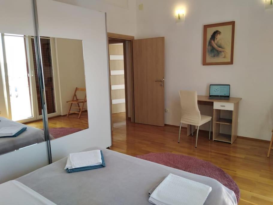 Apartment Mia - Spacious Apartment On 85 M2 With Beautiful Sea View Traù Esterno foto