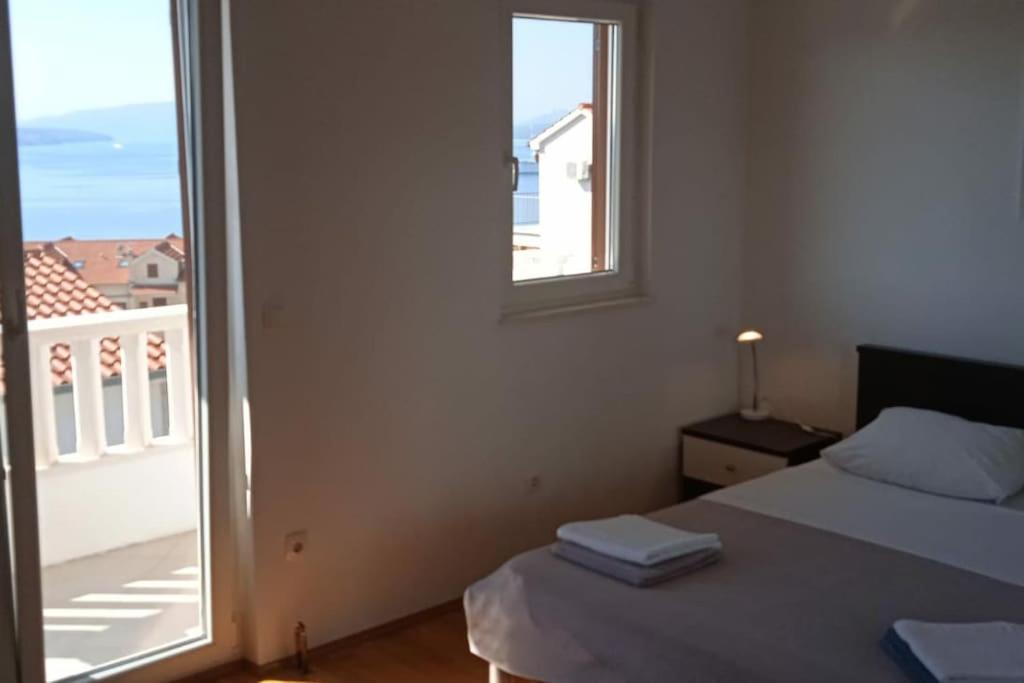 Apartment Mia - Spacious Apartment On 85 M2 With Beautiful Sea View Traù Esterno foto