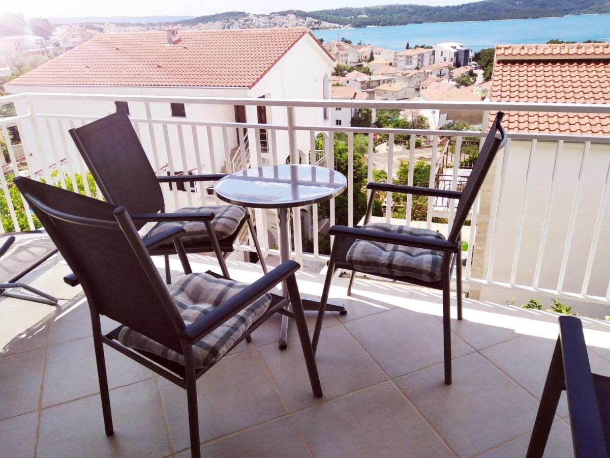 Apartment Mia - Spacious Apartment On 85 M2 With Beautiful Sea View Traù Esterno foto