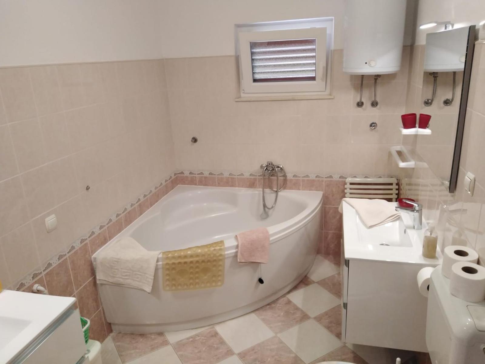 Apartment Mia - Spacious Apartment On 85 M2 With Beautiful Sea View Traù Esterno foto