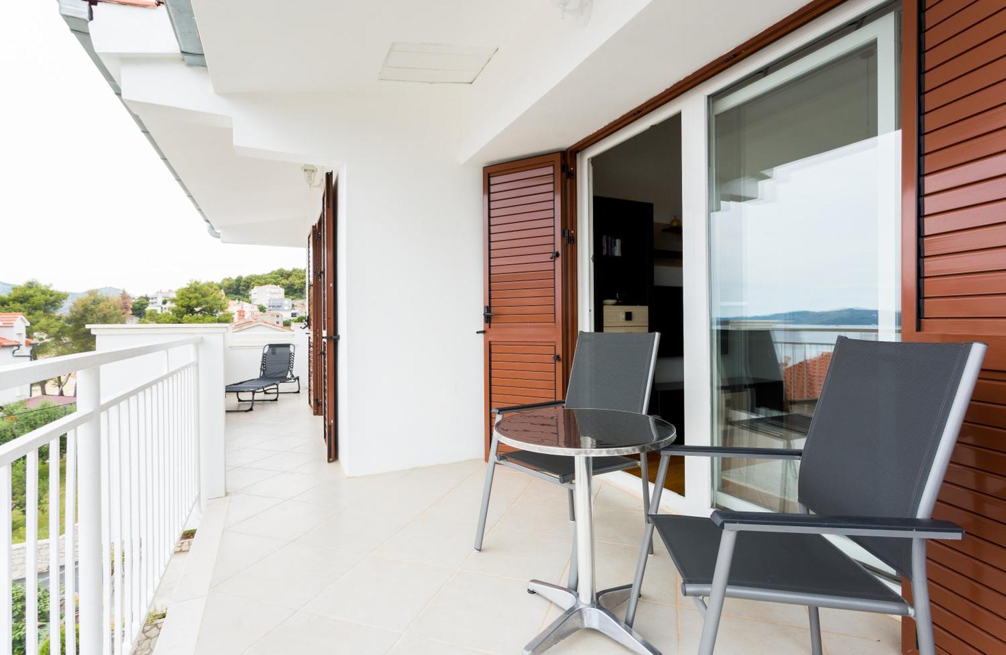 Apartment Mia - Spacious Apartment On 85 M2 With Beautiful Sea View Traù Esterno foto