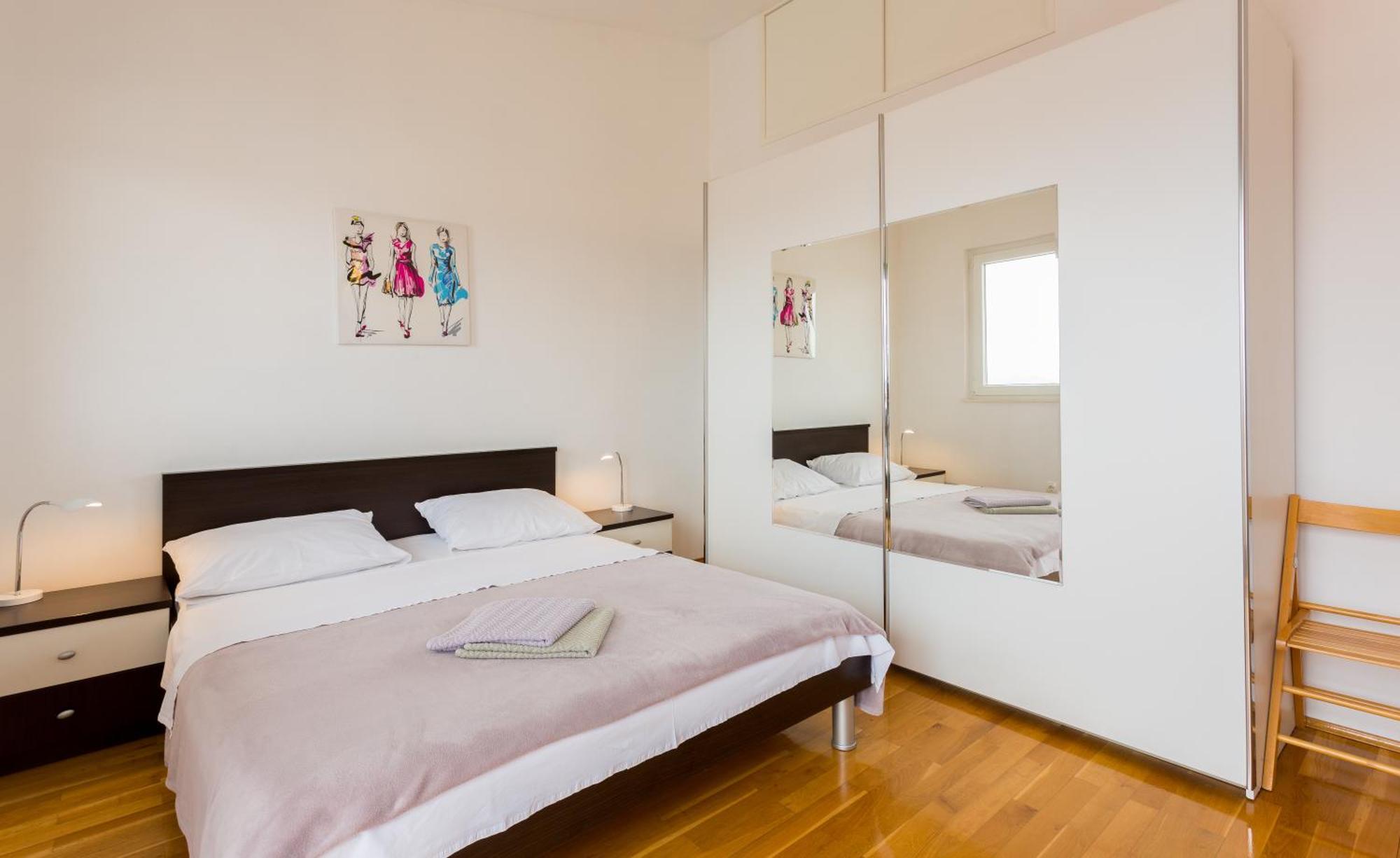 Apartment Mia - Spacious Apartment On 85 M2 With Beautiful Sea View Traù Esterno foto